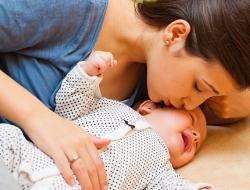 Почему малыш отказывается от груди Новорожденный отказывается от грудного молока